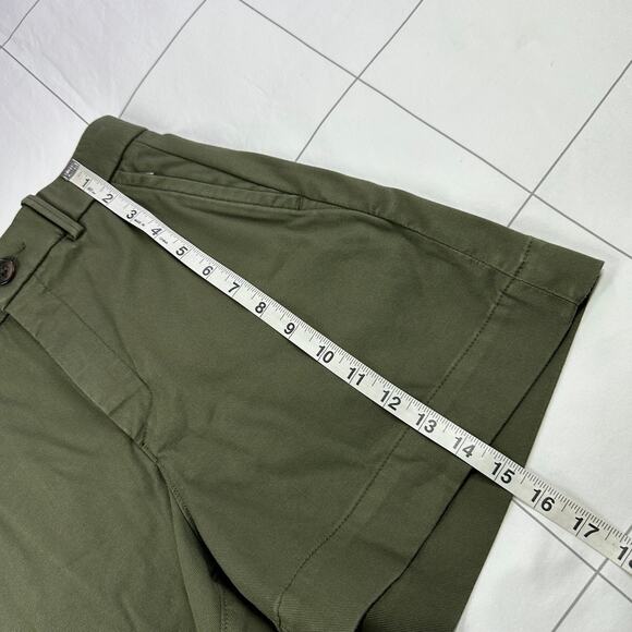 Spanx Shorts Womens XS Green Dark Pine Twill 5" High Rise Chino Stretch Smooth - Picture 11 of 12